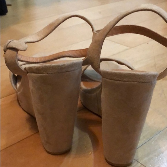 Stuart Weitzman beige suede wedge heels - Picture 4 of 5